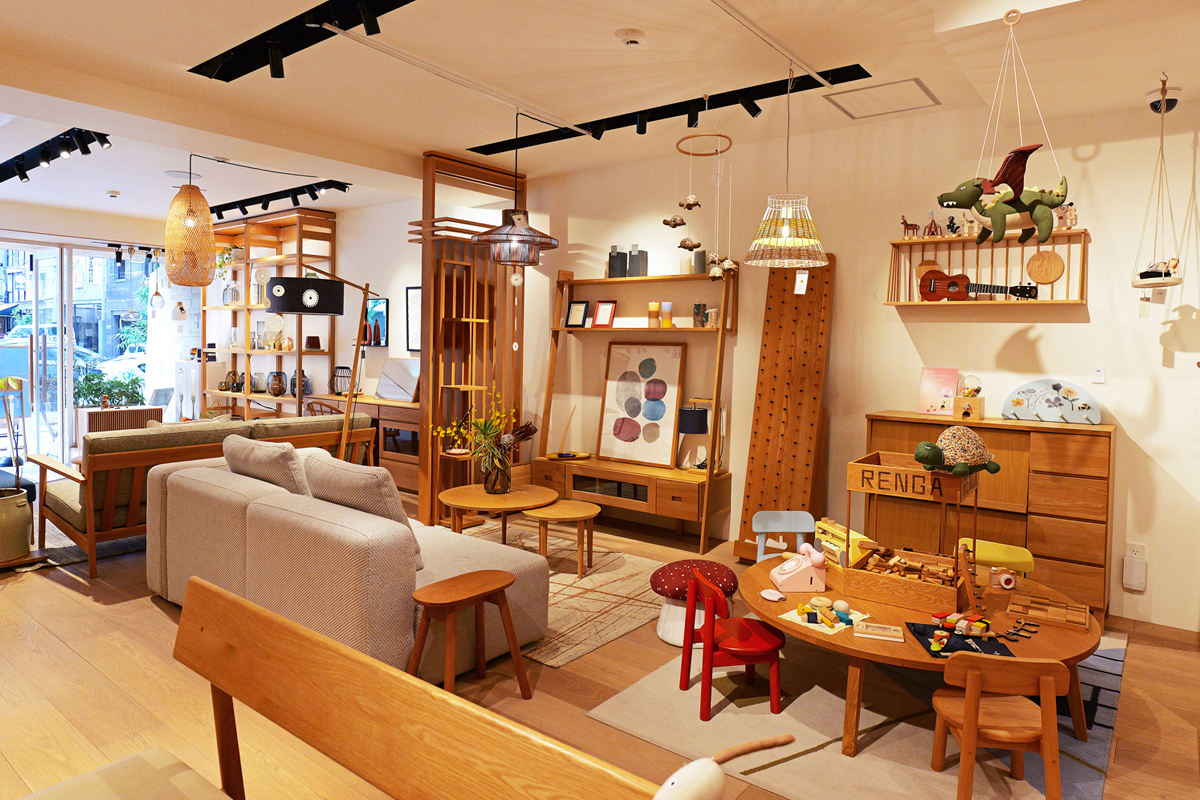 大阪直営店内観